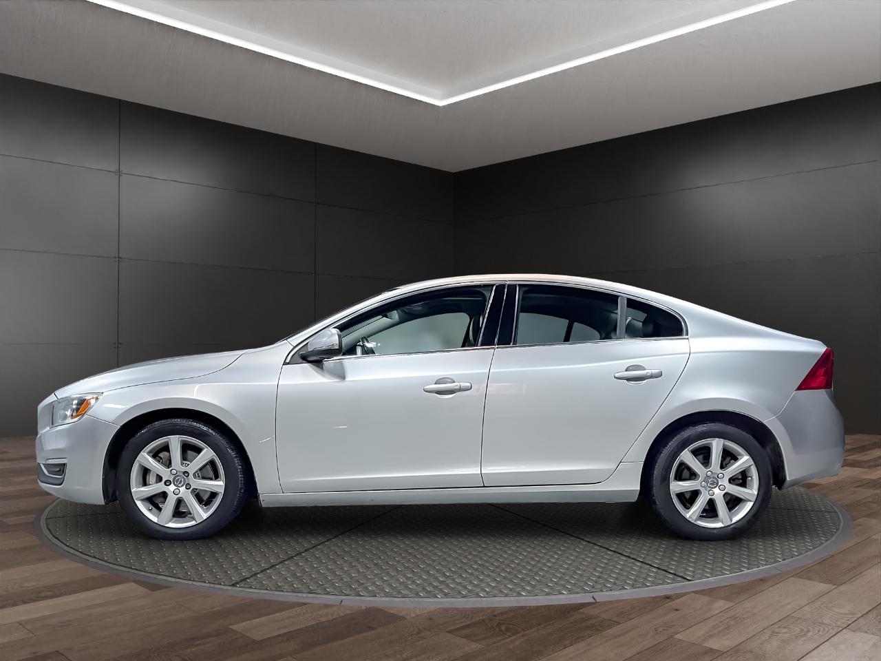 Volvo S60 4dr Sdn T5 Premier AWD 2016