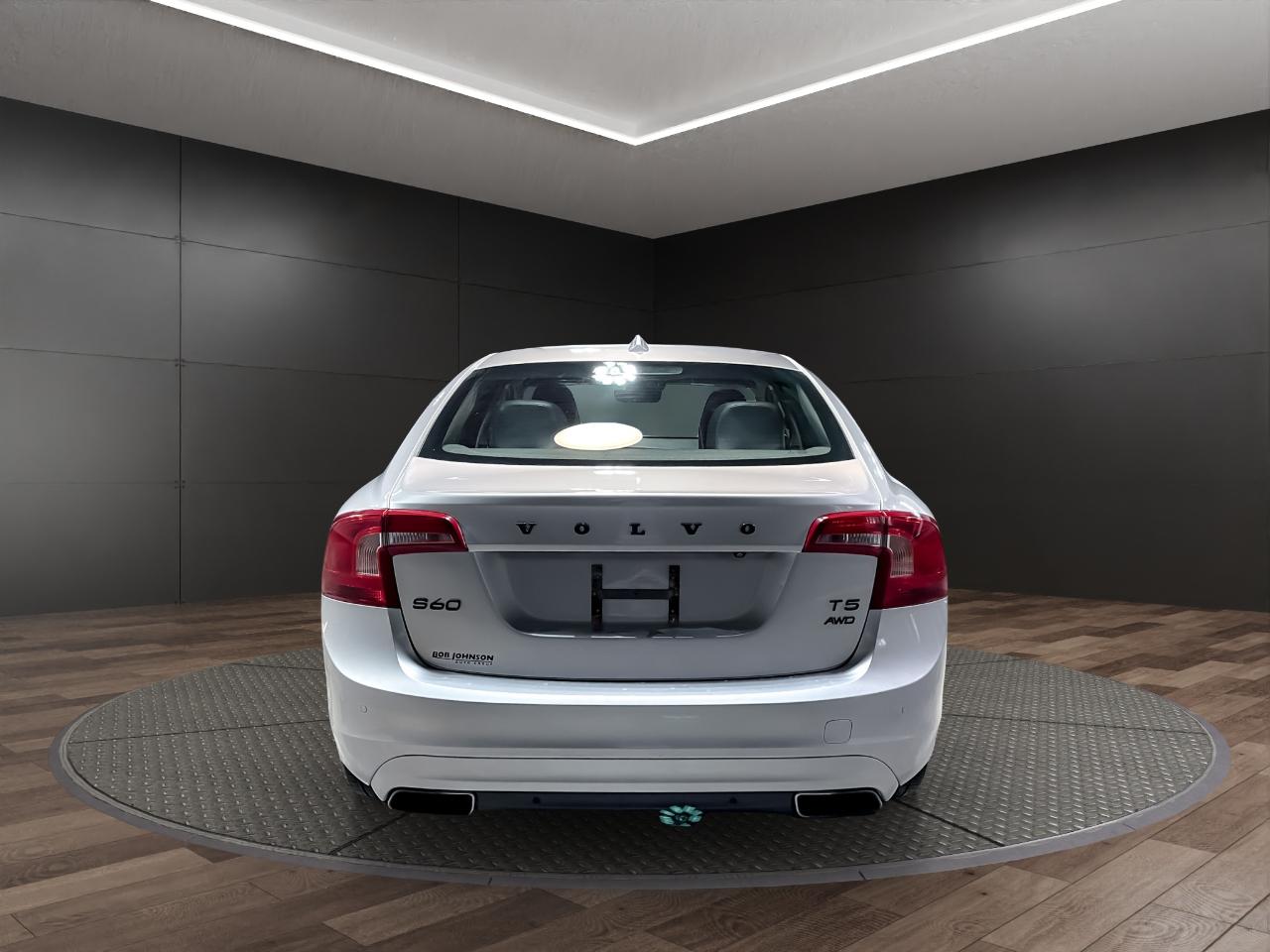 Volvo S60 4dr Sdn T5 Premier AWD 2016