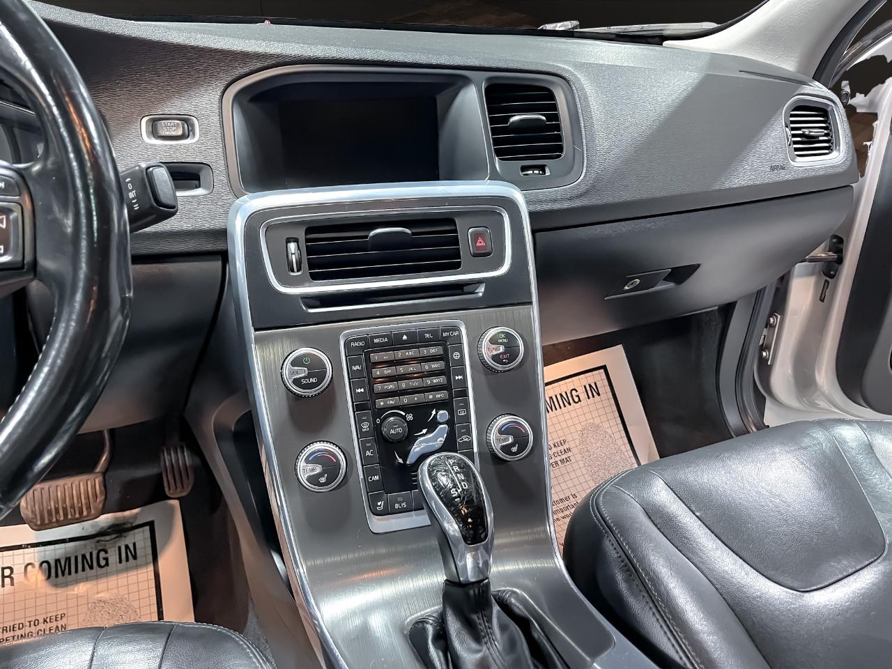 Volvo S60 4dr Sdn T5 Premier AWD 2016