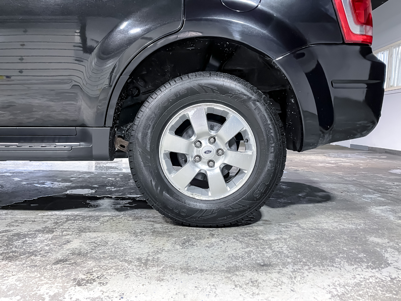 Ford Escape 4WD 4dr Limited 2011