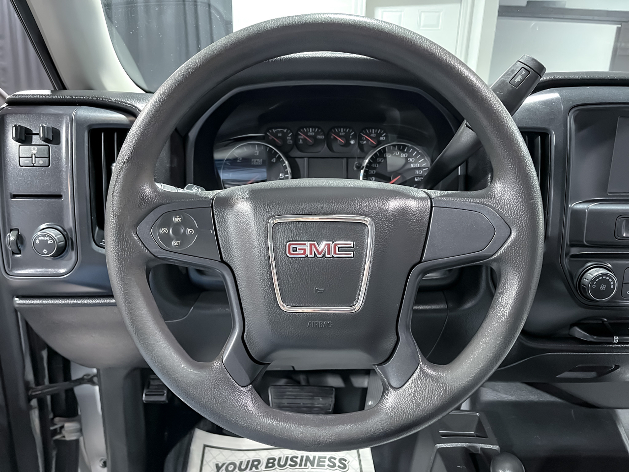GMC Sierra 1500 4WD Reg Cab 133.0" 2017