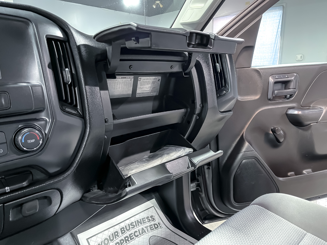 GMC Sierra 1500 4WD Reg Cab 133.0" 2017