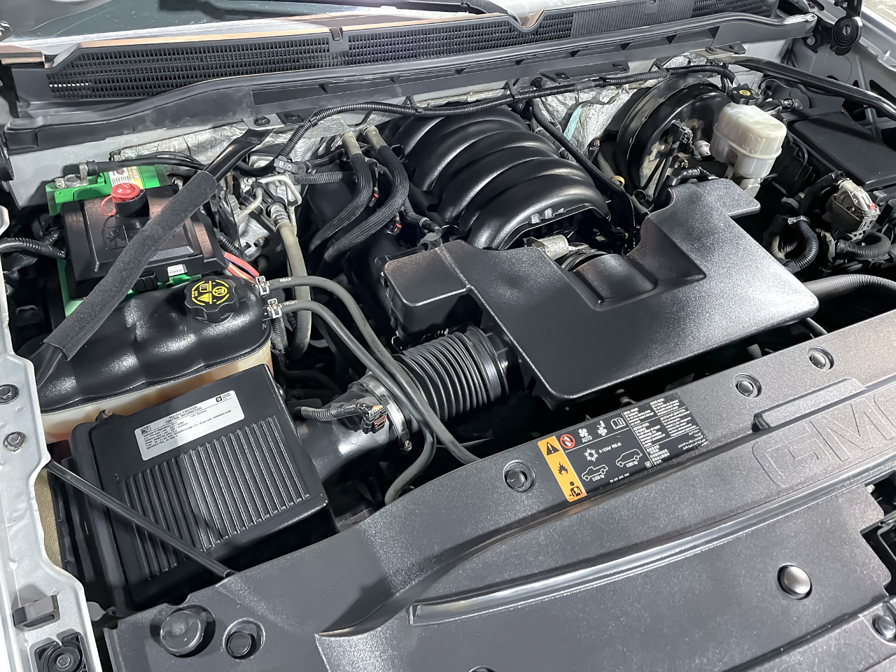 GMC Sierra 1500 4WD Reg Cab 133.0" 2017