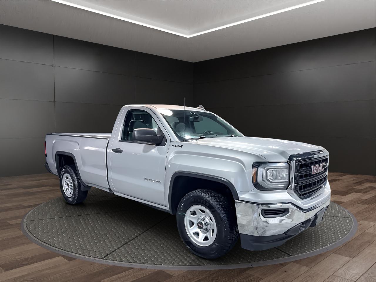 GMC Sierra 1500 4WD Reg Cab 133.0" 2017