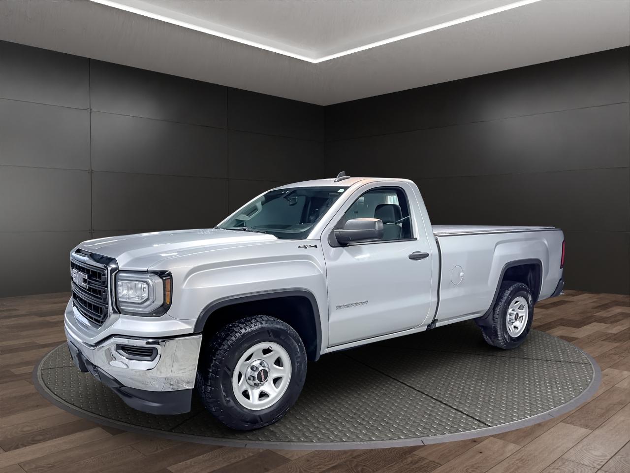 GMC Sierra 1500 4WD Reg Cab 133.0" 2017
