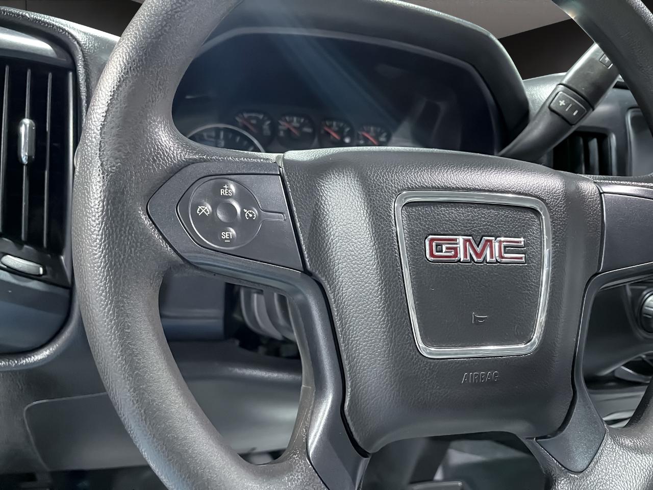 GMC Sierra 1500 4WD Reg Cab 133.0" 2017