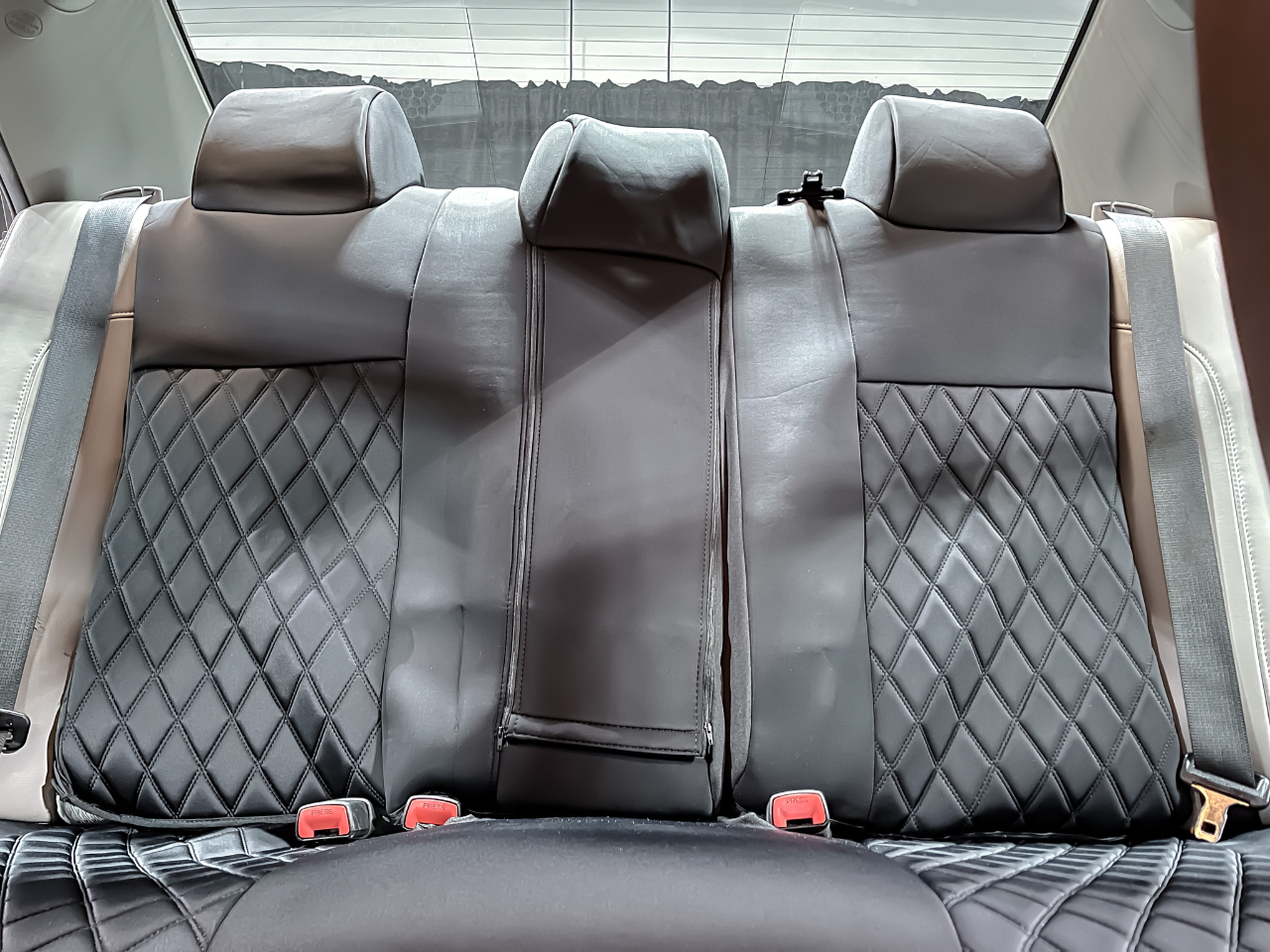 Toyota Camry 4dr Sdn I4 Auto XLE (Natl) 2015