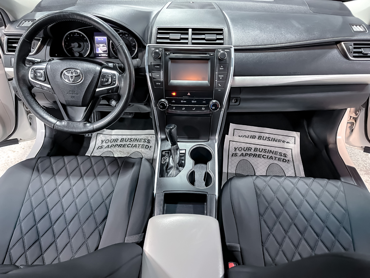 Toyota Camry 4dr Sdn I4 Auto XLE (Natl) 2015