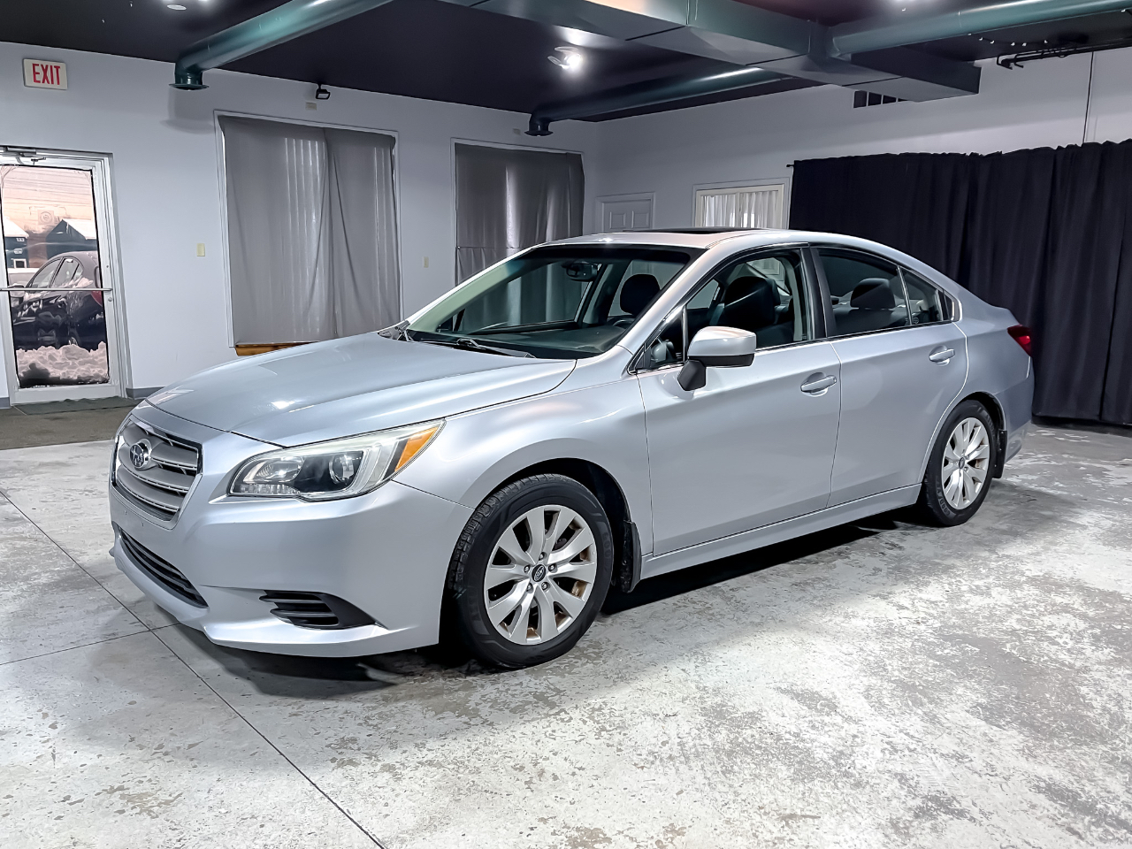 Subaru Legacy 4dr Sdn 2.5i Premium PZEV 2016