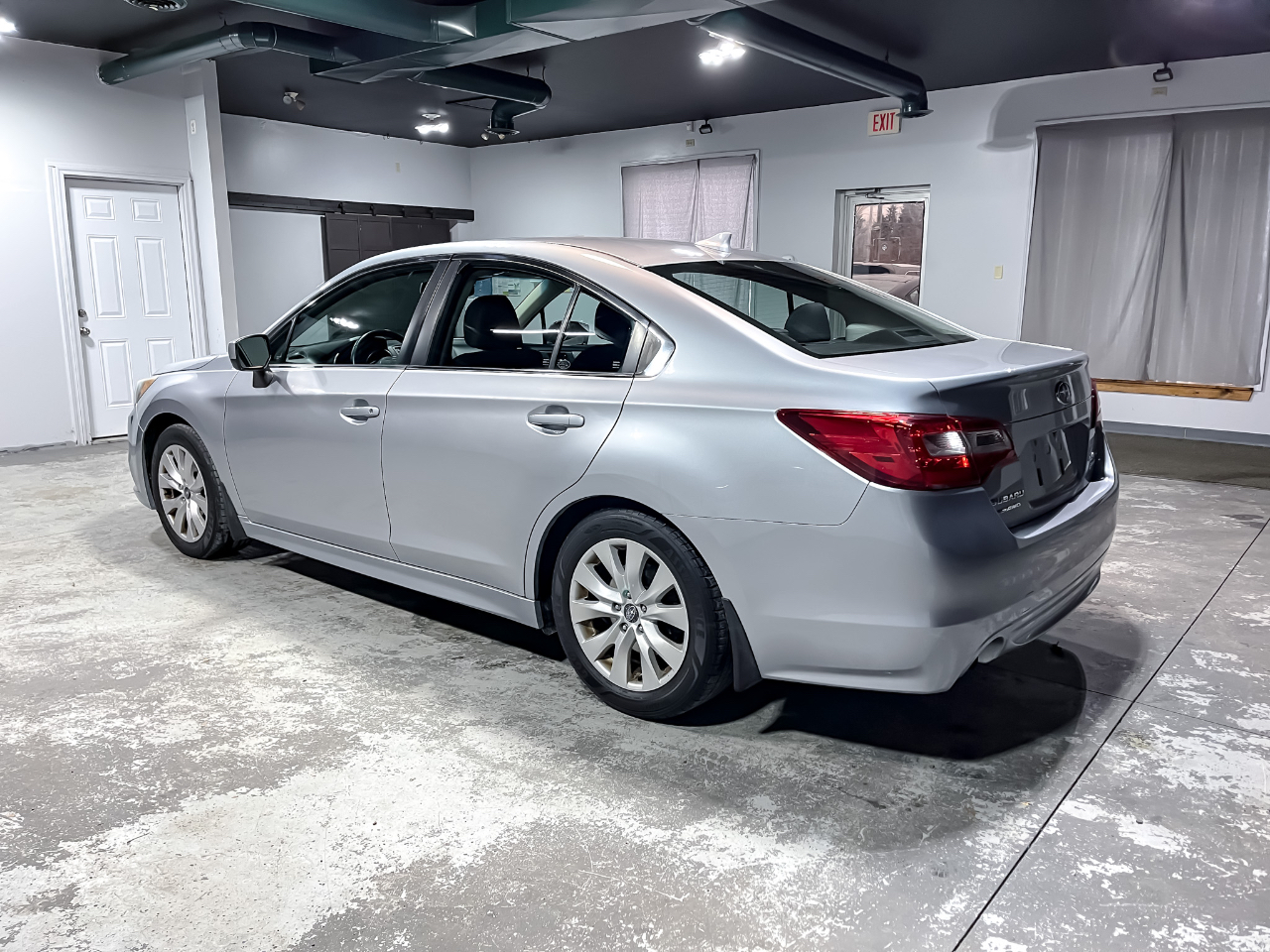 Subaru Legacy 4dr Sdn 2.5i Premium PZEV 2016