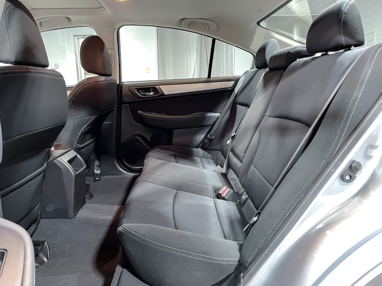 Subaru Legacy 4dr Sdn 2.5i Premium PZEV 2016