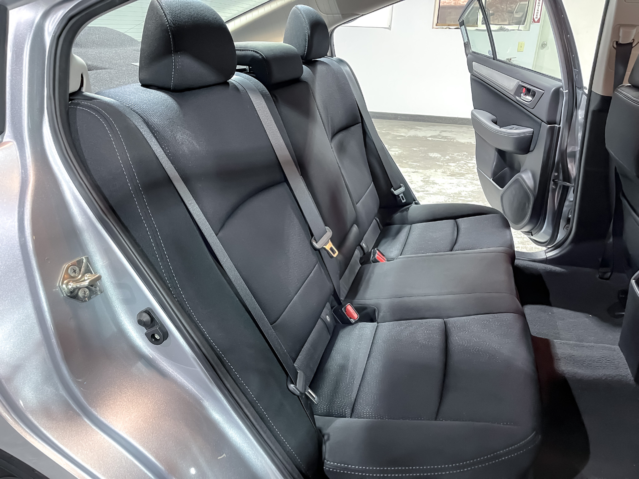 Subaru Legacy 4dr Sdn 2.5i Premium PZEV 2016