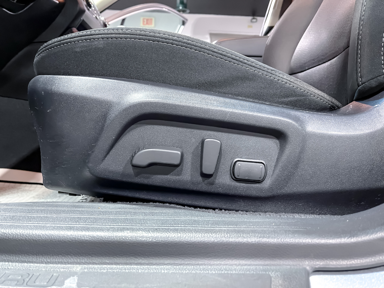 Subaru Legacy 4dr Sdn 2.5i Premium PZEV 2016