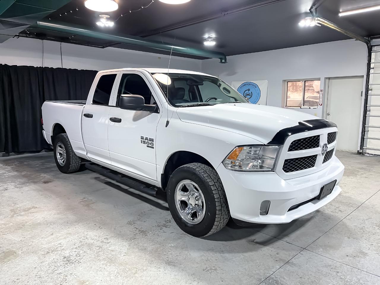 RAM 1500 Classic Express 4x4 Quad Cab 6'4" Box 2019
