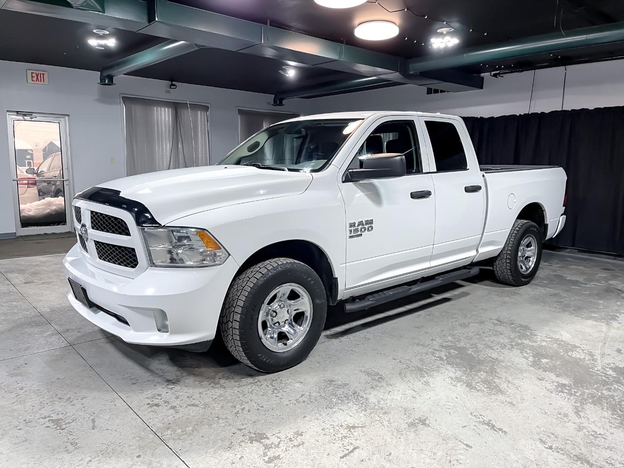 RAM 1500 Classic Express 4x4 Quad Cab 6'4" Box 2019
