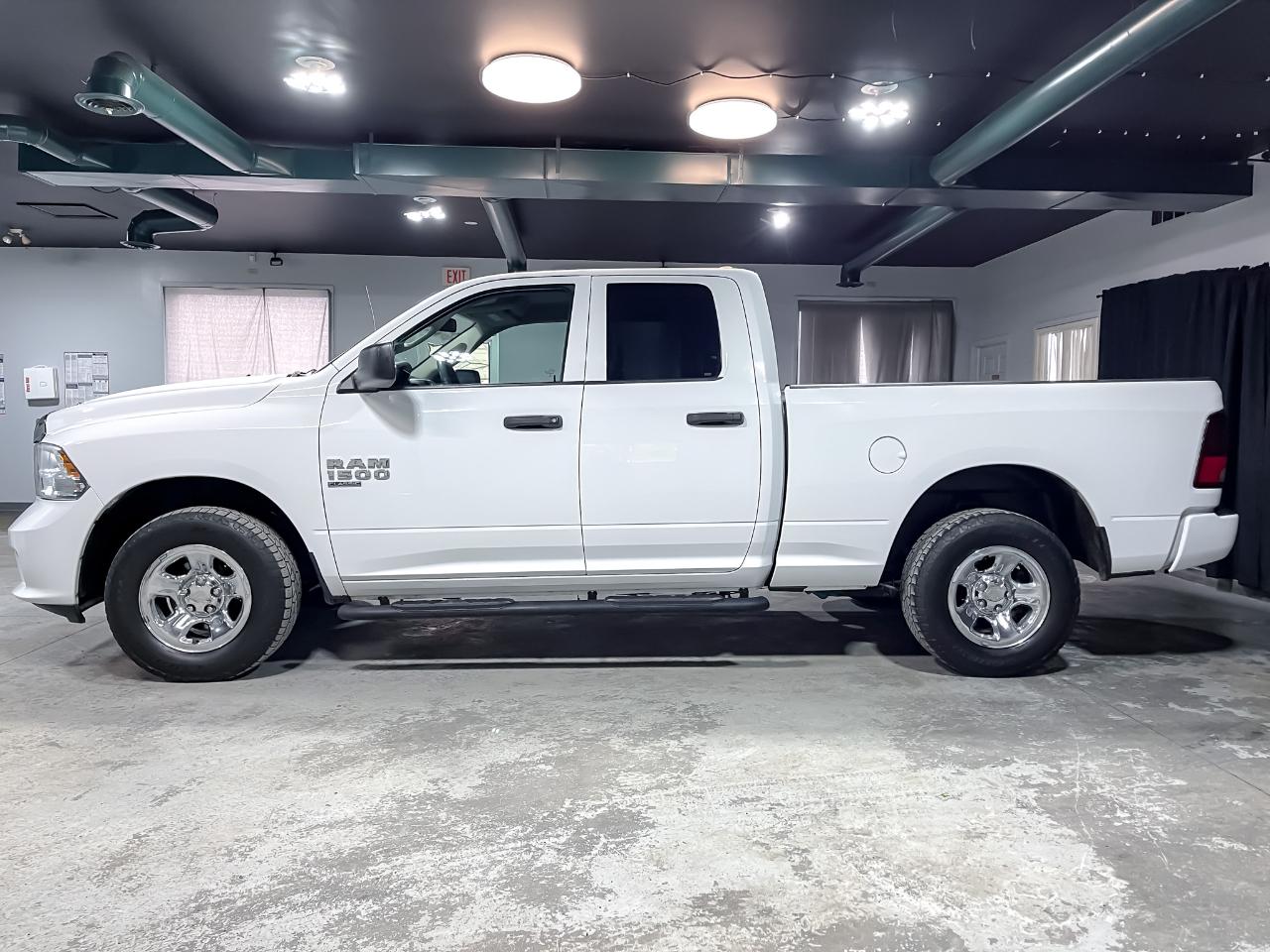RAM 1500 Classic Express 4x4 Quad Cab 6'4" Box 2019