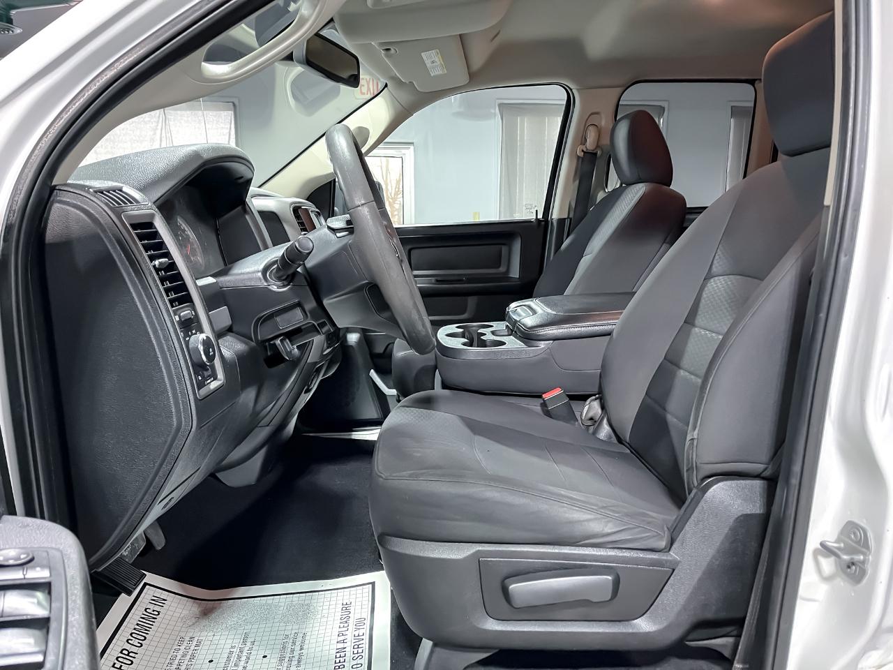 RAM 1500 Classic Express 4x4 Quad Cab 6'4" Box 2019