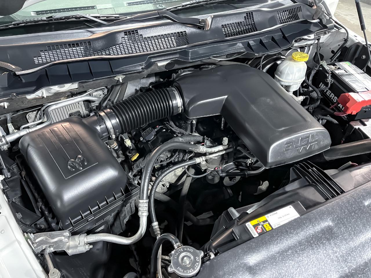 RAM 1500 Classic Express 4x4 Quad Cab 6'4" Box 2019