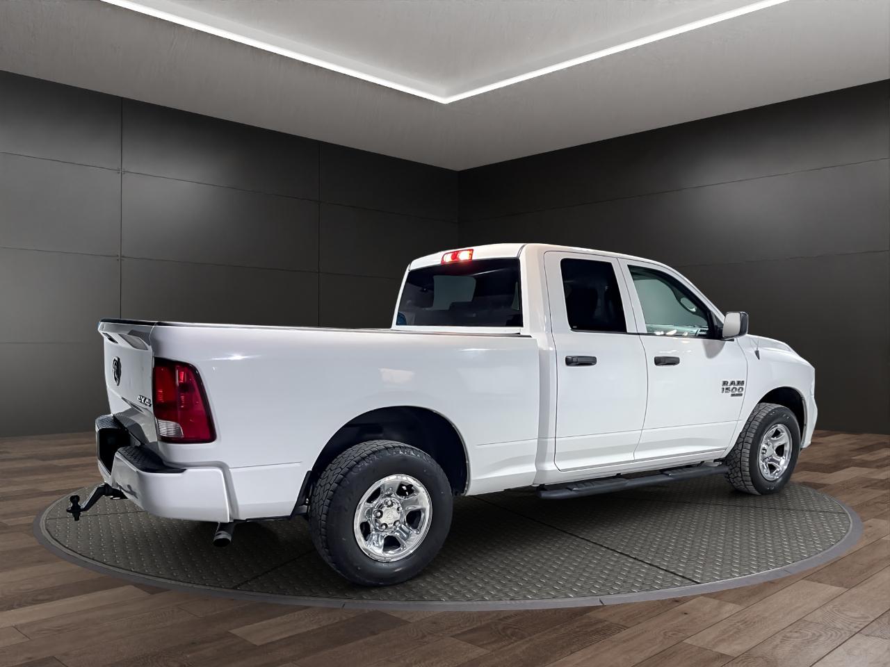 RAM 1500 Classic Express 4x4 Quad Cab 6'4" Box 2019