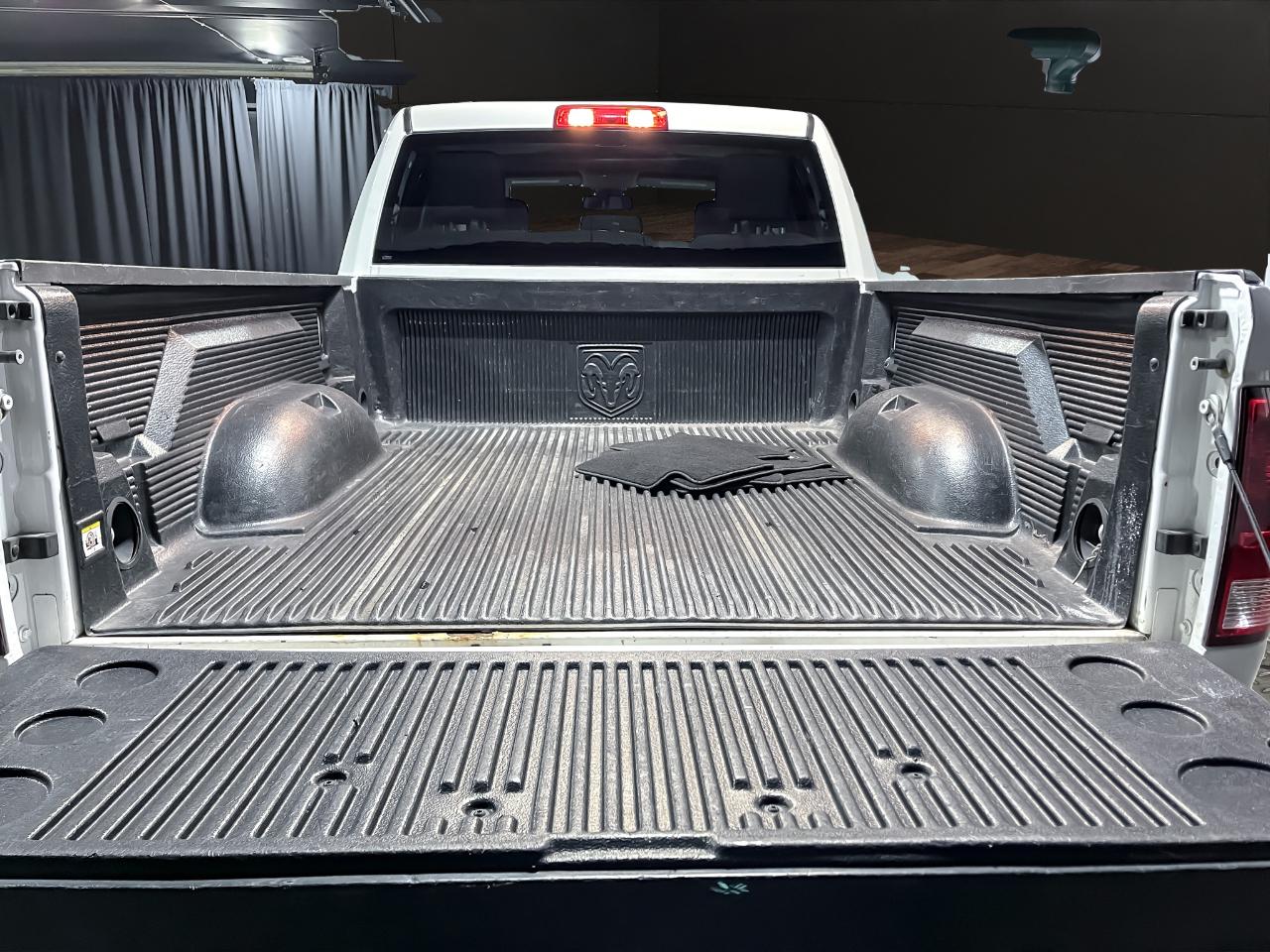 RAM 1500 Classic Express 4x4 Quad Cab 6'4" Box 2019
