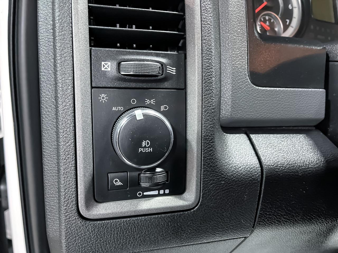 RAM 1500 Classic Express 4x4 Quad Cab 6'4" Box 2019