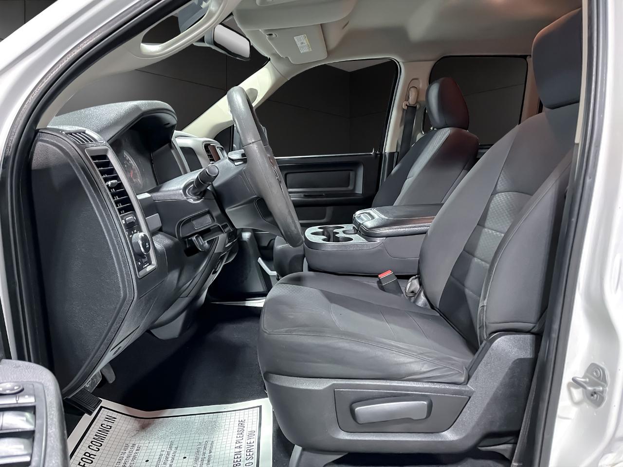 RAM 1500 Classic Express 4x4 Quad Cab 6'4" Box 2019