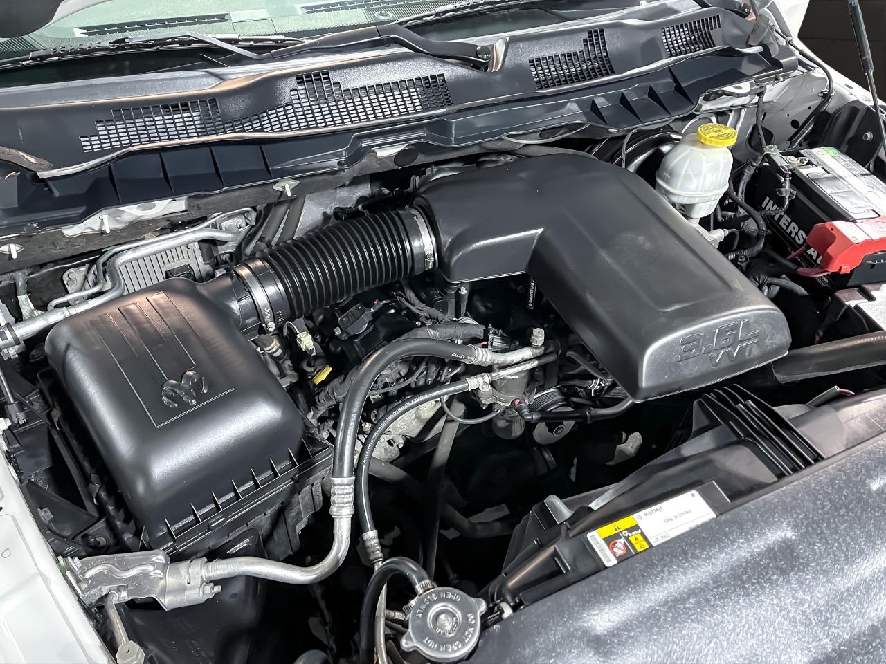 RAM 1500 Classic Express 4x4 Quad Cab 6'4" Box 2019