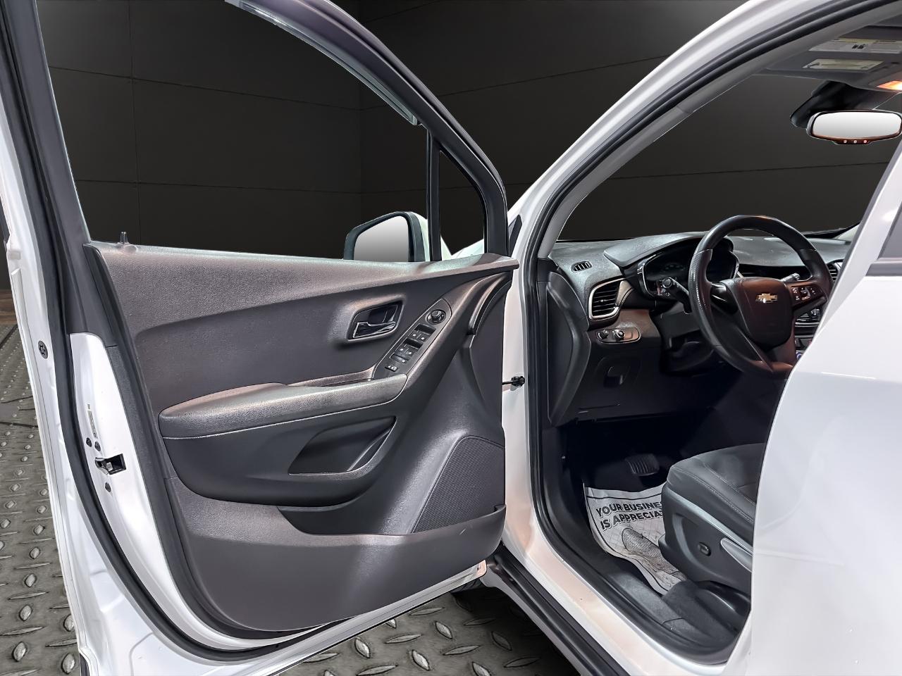 Chevrolet Trax FWD 4dr LS 2020