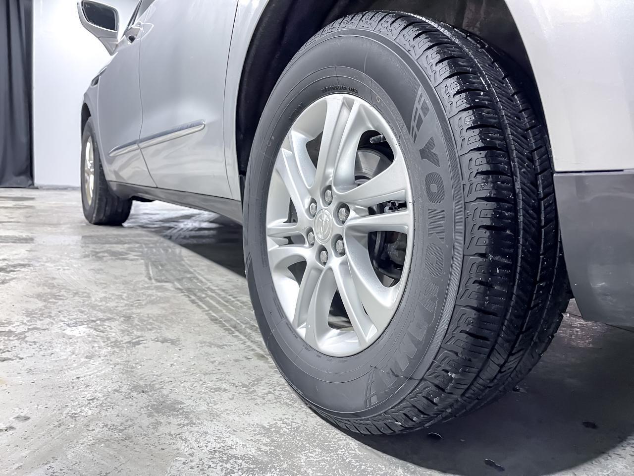 Buick Enclave FWD 4dr Essence 2020