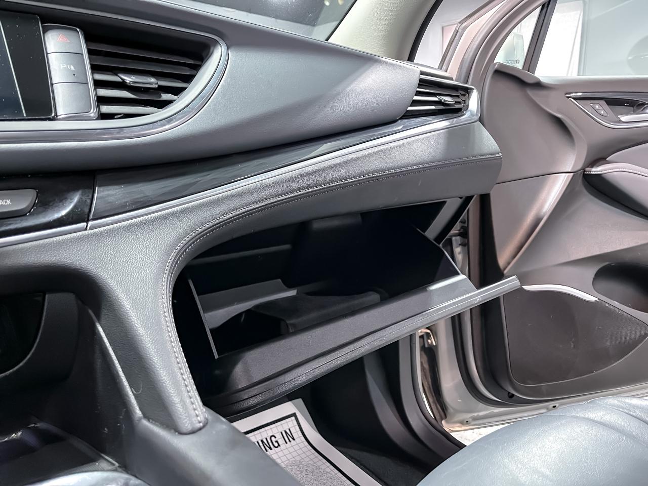 Buick Enclave FWD 4dr Essence 2020