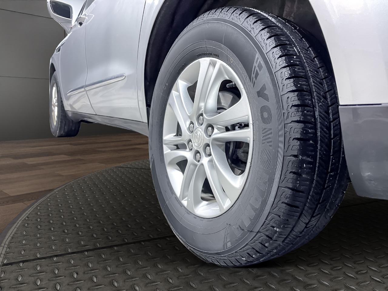 Buick Enclave FWD 4dr Essence 2020