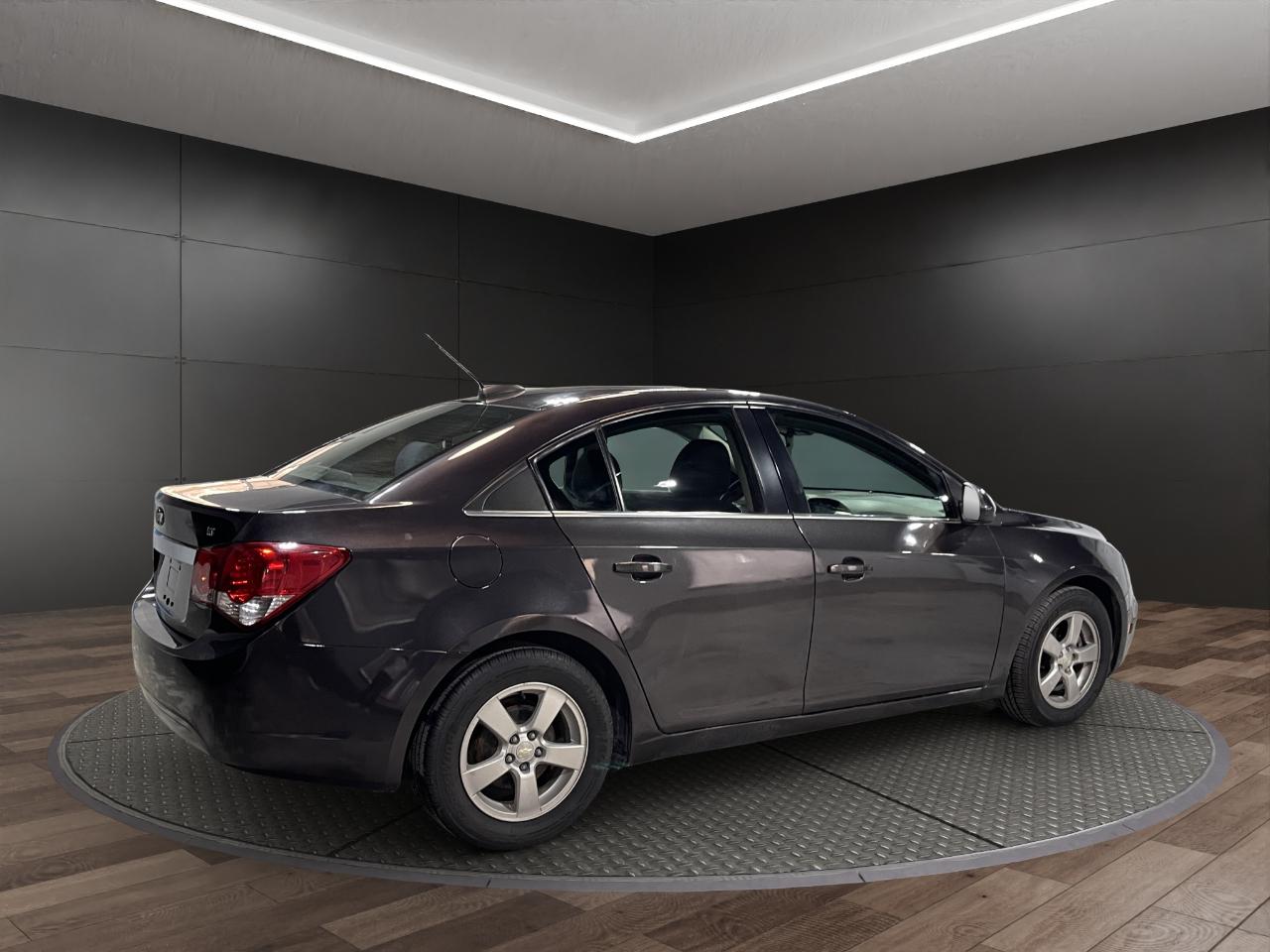 Chevrolet Cruze Limited 4dr Sdn Auto LT w/1LT 2016