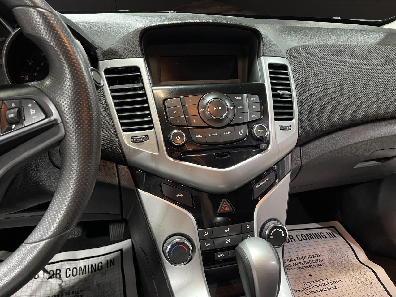 Chevrolet Cruze Limited 4dr Sdn Auto LT w/1LT 2016