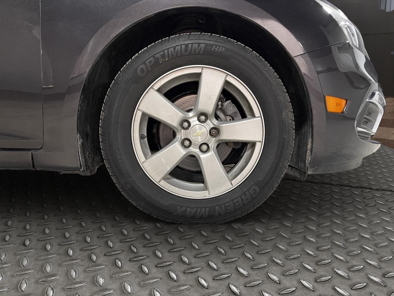 Chevrolet Cruze Limited 4dr Sdn Auto LT w/1LT 2016