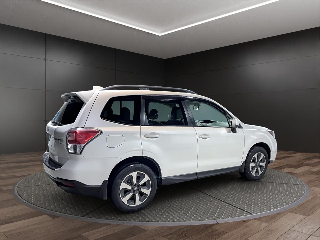 Subaru Forester 2.5i Premium CVT 2017