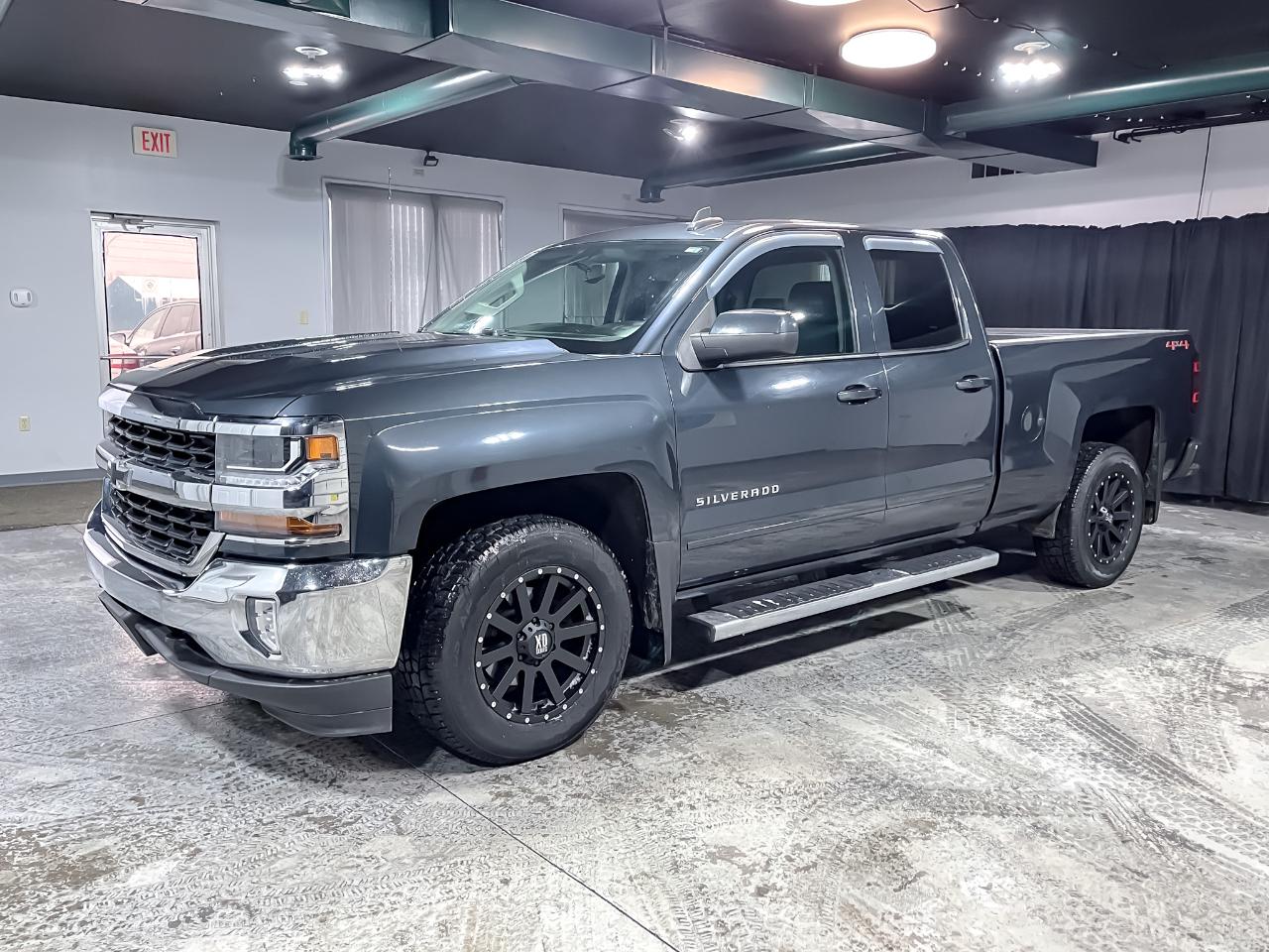Chevrolet Silverado 1500 4WD Double Cab 143.5" LT w/1LT 2018