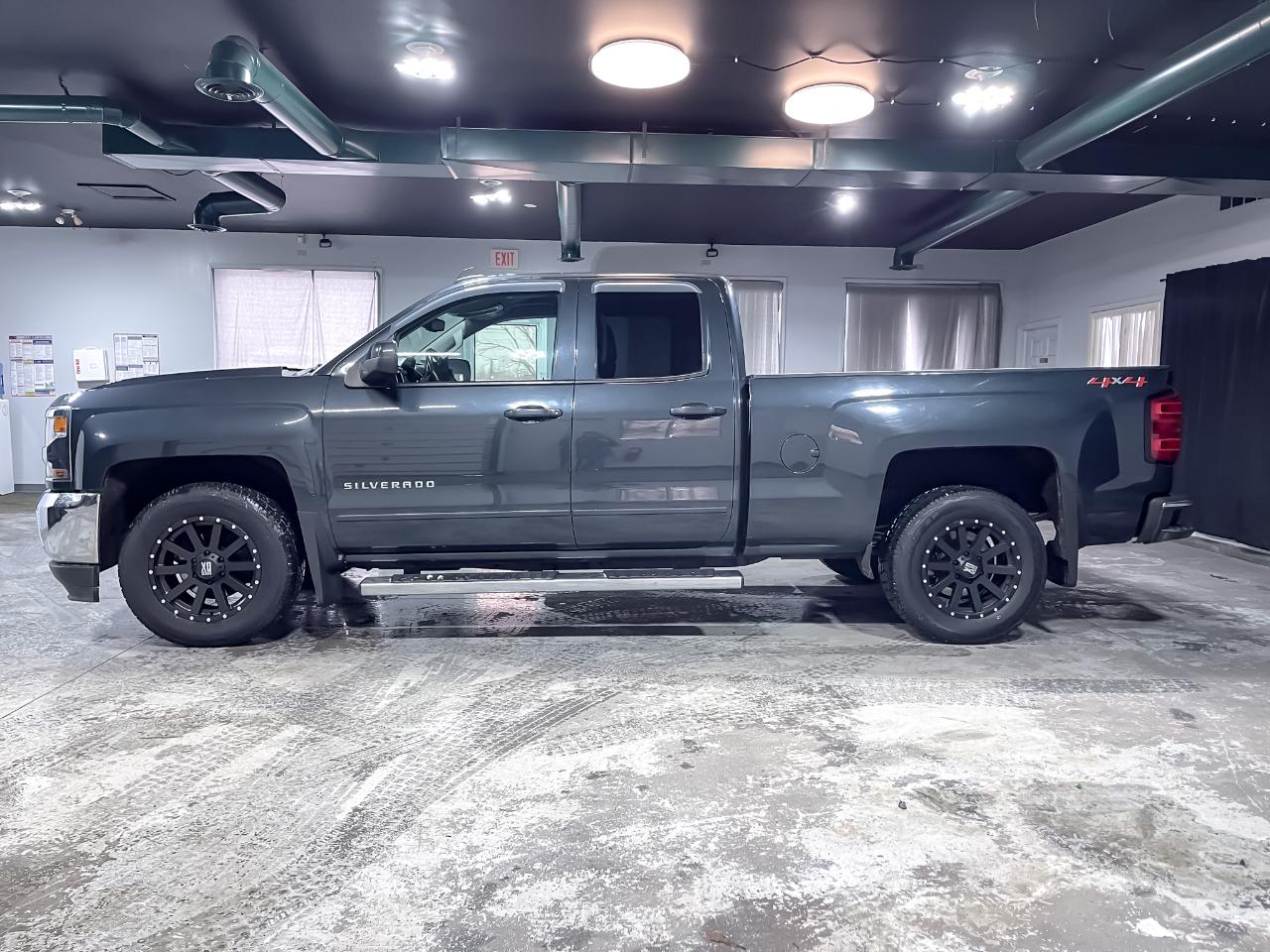 Chevrolet Silverado 1500 4WD Double Cab 143.5" LT w/1LT 2018