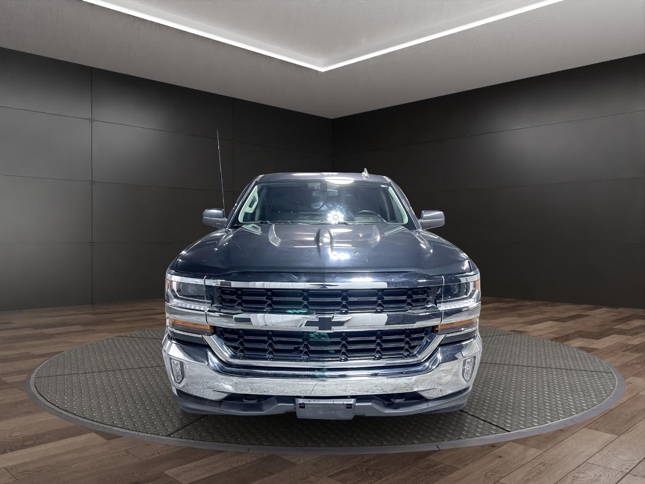 Chevrolet Silverado 1500 4WD Double Cab 143.5" LT w/1LT 2018
