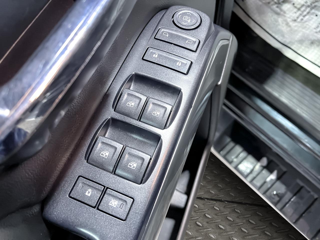 Chevrolet Silverado 1500 4WD Double Cab 143.5" LT w/1LT 2018