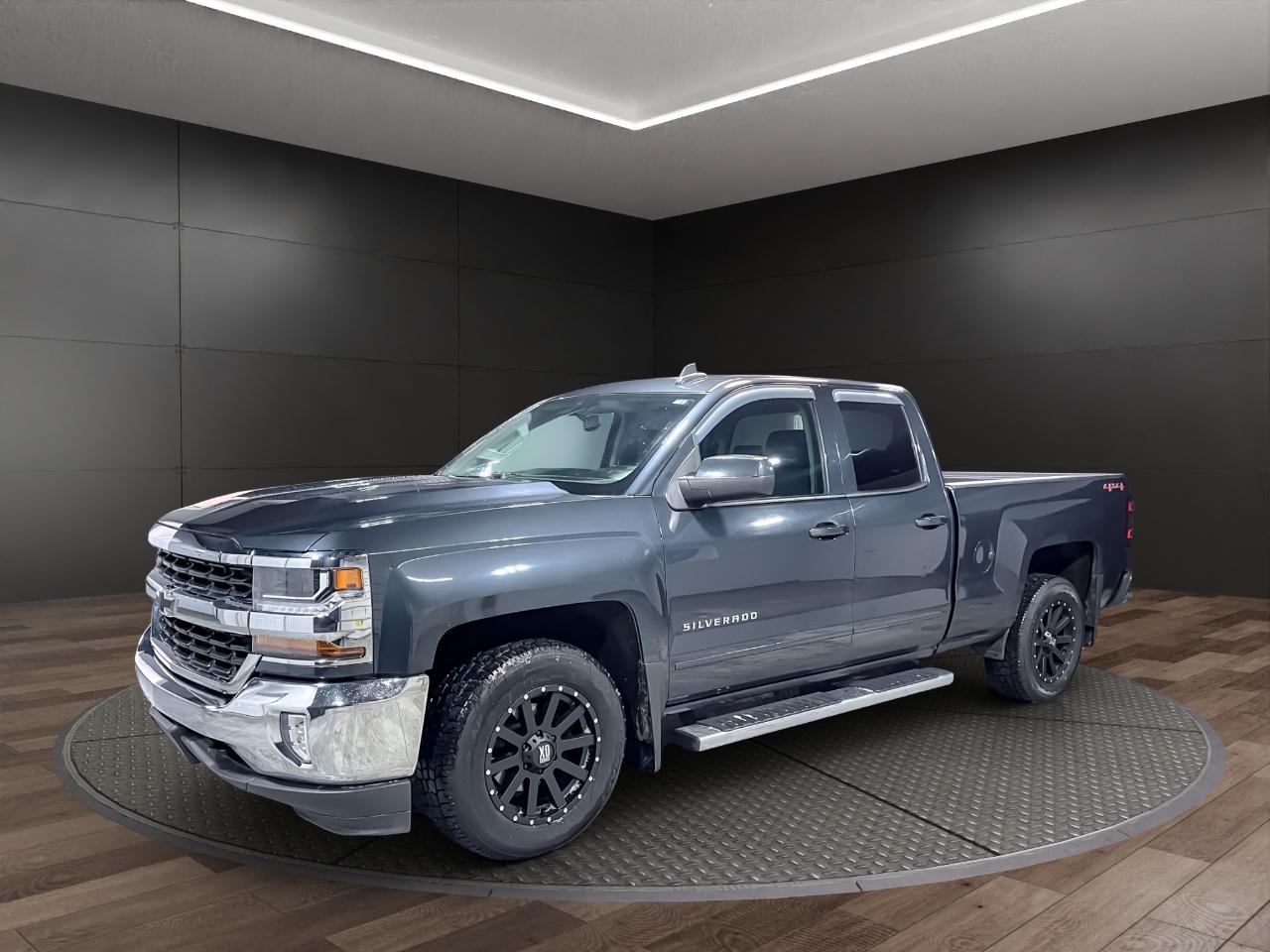 Chevrolet Silverado 1500 4WD Double Cab 143.5" LT w/1LT 2018