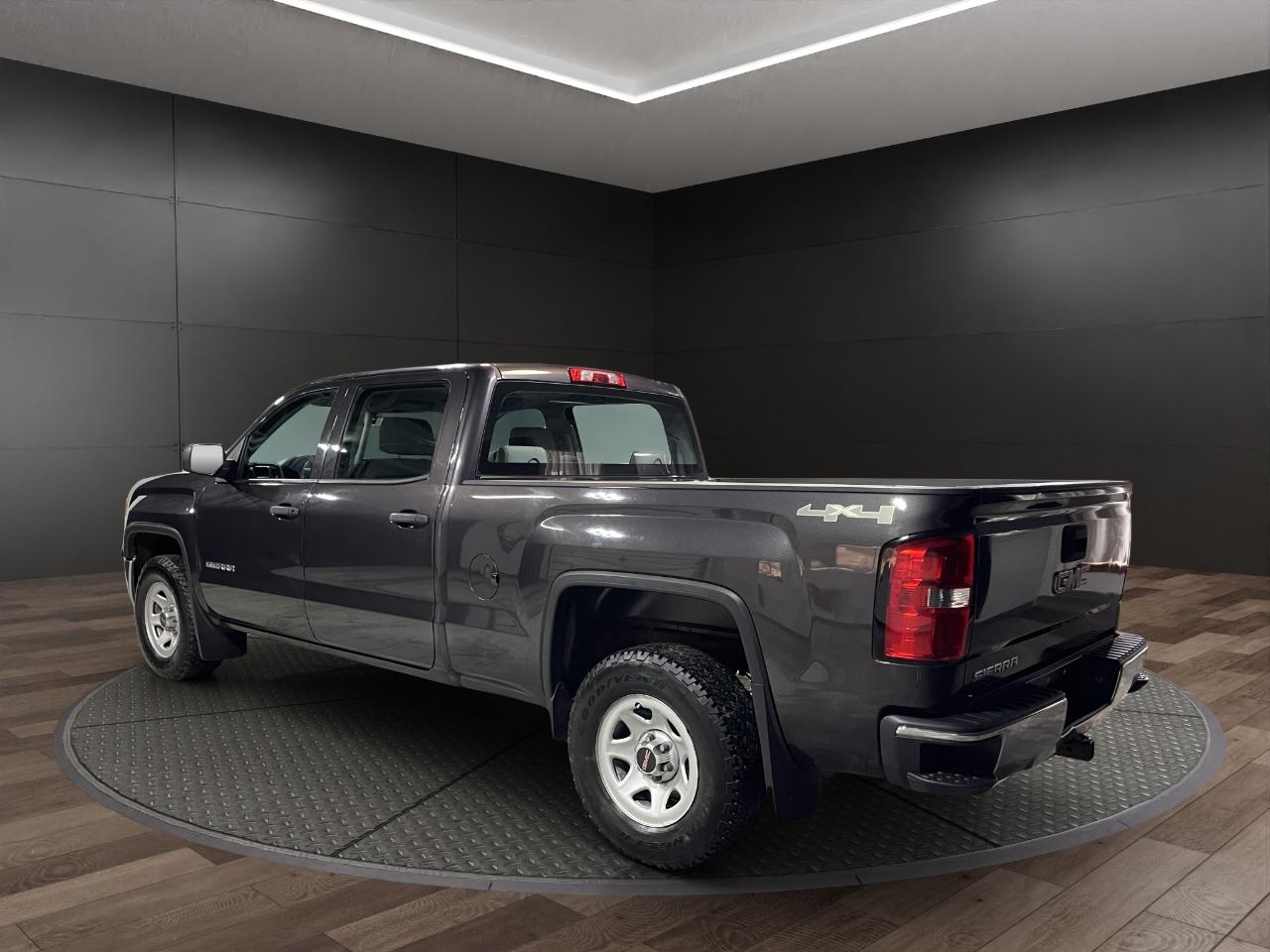 GMC Sierra 1500 4WD Crew Cab 153.0" 2014