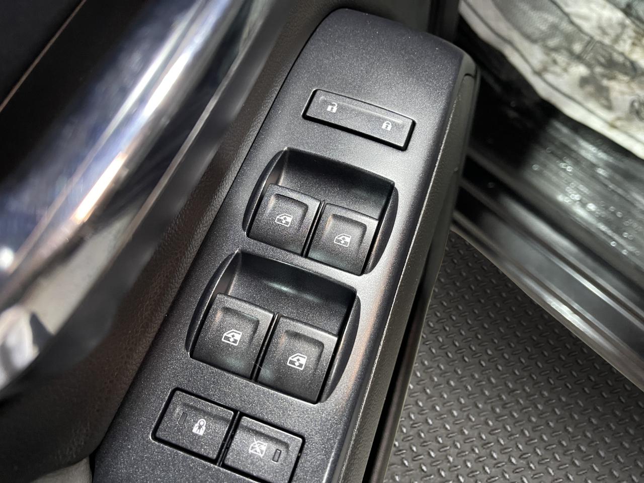 GMC Sierra 1500 4WD Crew Cab 153.0" 2014