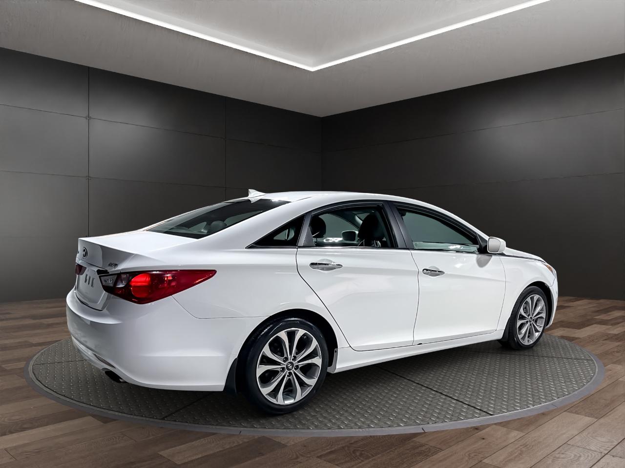 Hyundai Sonata 4dr Sdn 2.0T Auto SE 2013