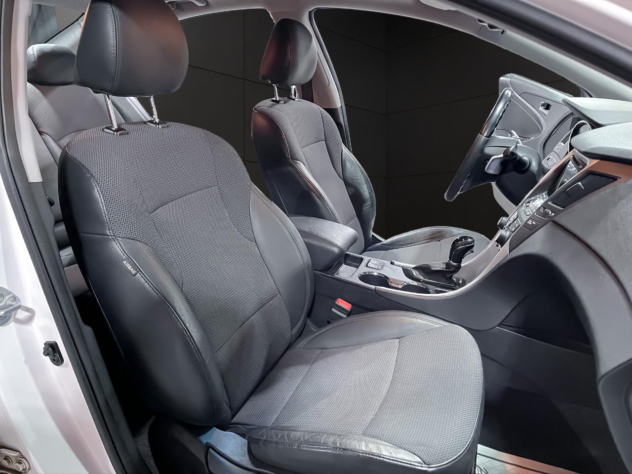 Hyundai Sonata 4dr Sdn 2.0T Auto SE 2013