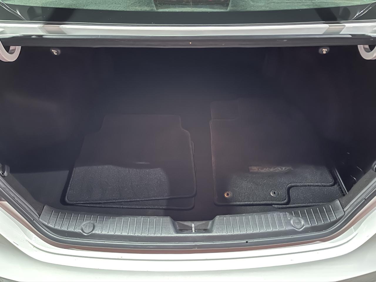 Hyundai Sonata 4dr Sdn 2.0T Auto SE 2013