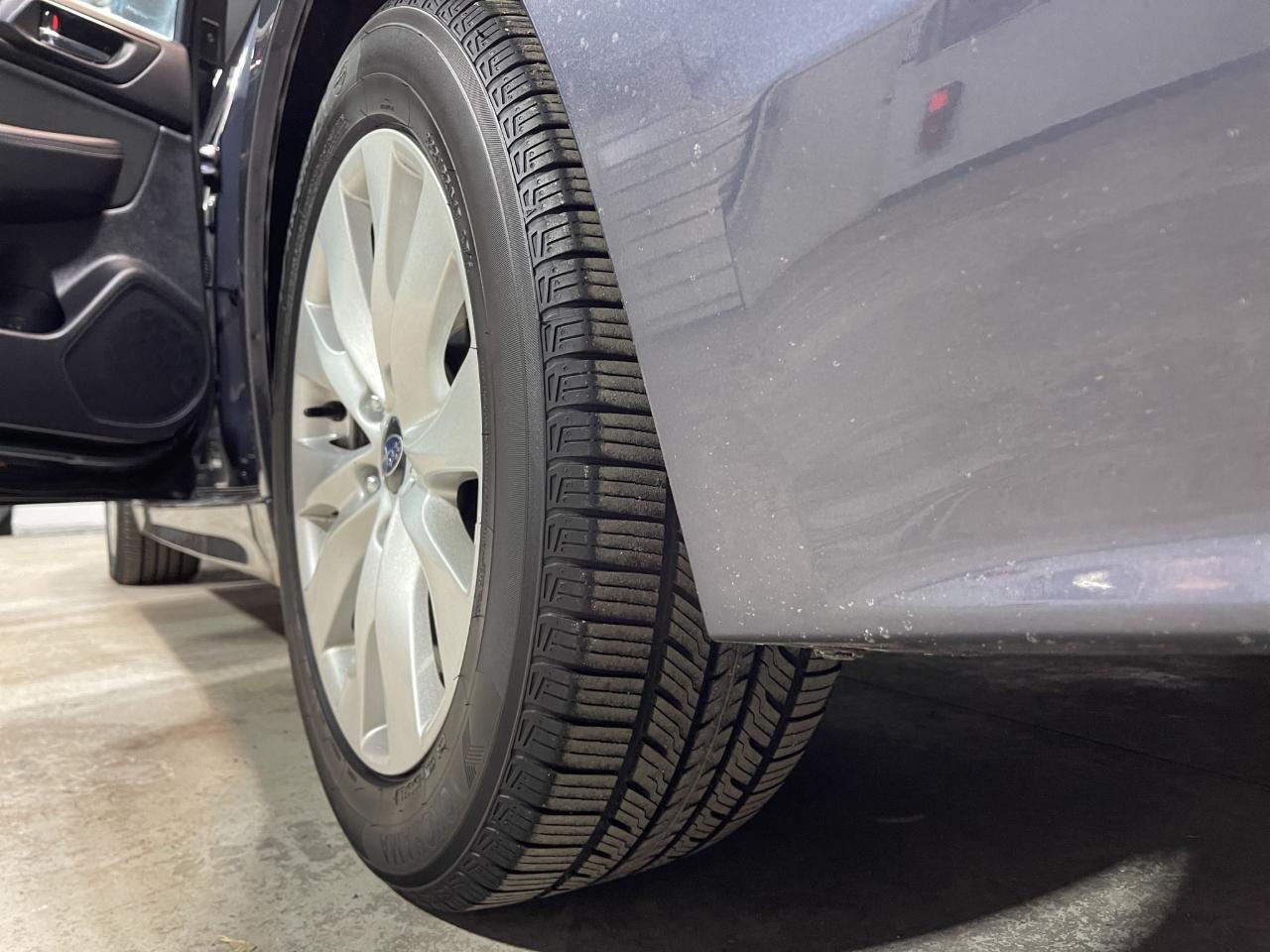 Subaru Legacy 4dr Sdn 2.5i Premium PZEV 2016