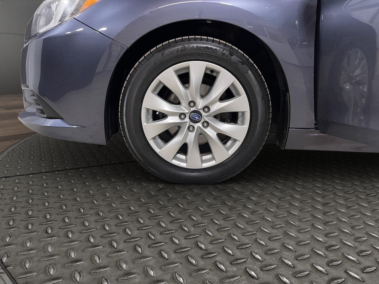 Subaru Legacy 4dr Sdn 2.5i Premium PZEV 2016