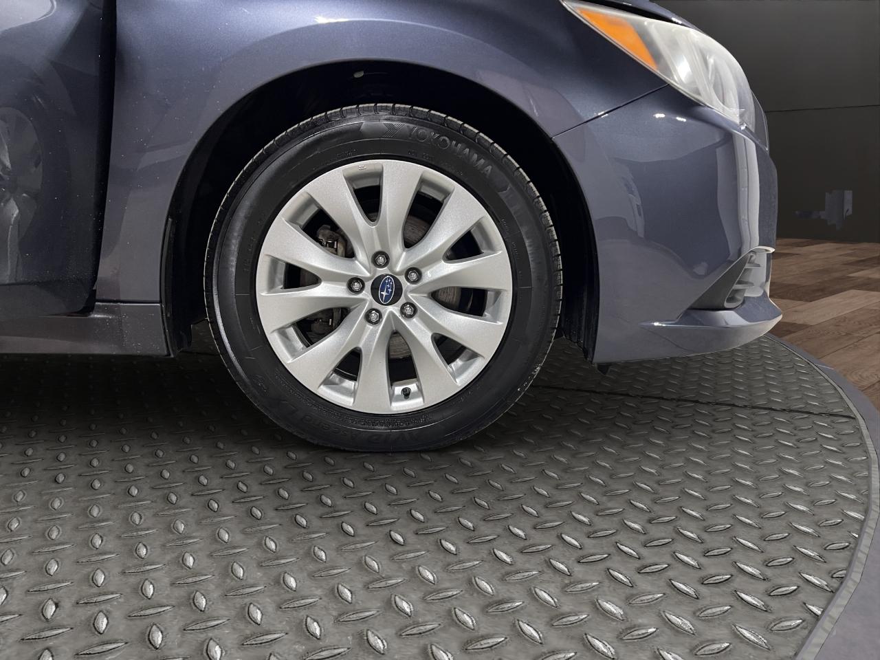 Subaru Legacy 4dr Sdn 2.5i Premium PZEV 2016