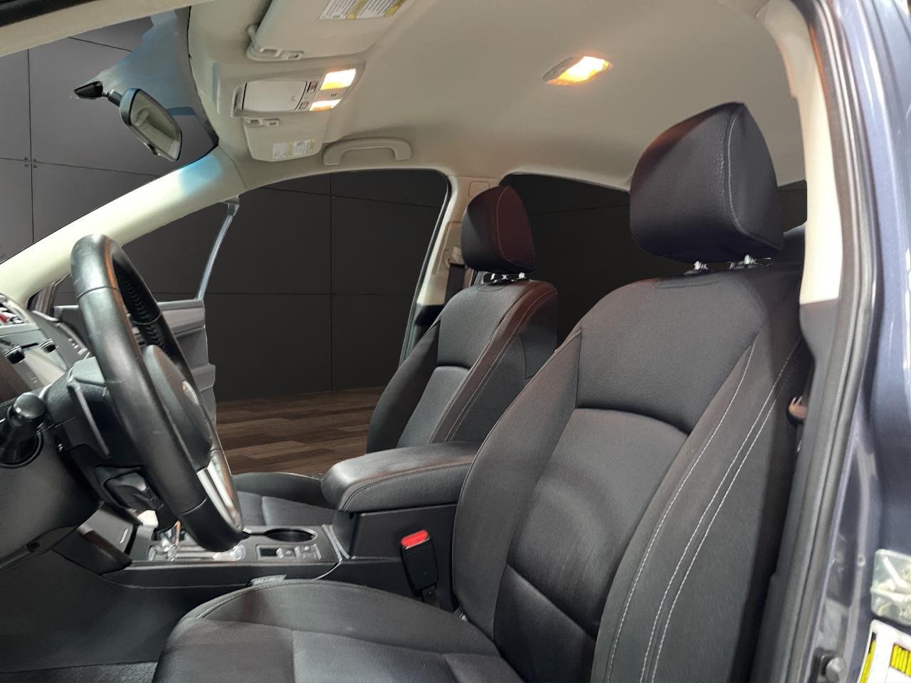 Subaru Legacy 4dr Sdn 2.5i Premium PZEV 2016