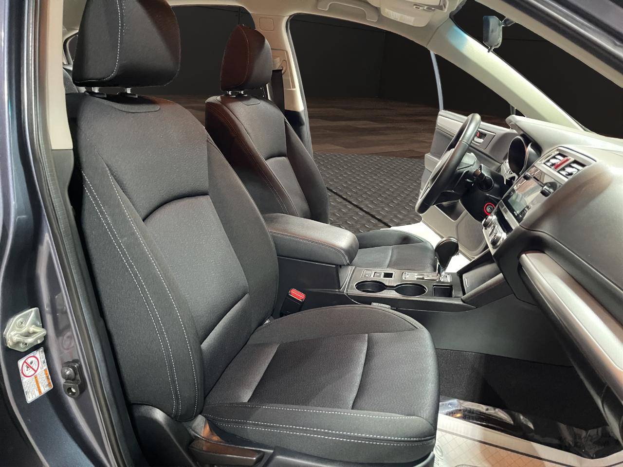 Subaru Legacy 4dr Sdn 2.5i Premium PZEV 2016